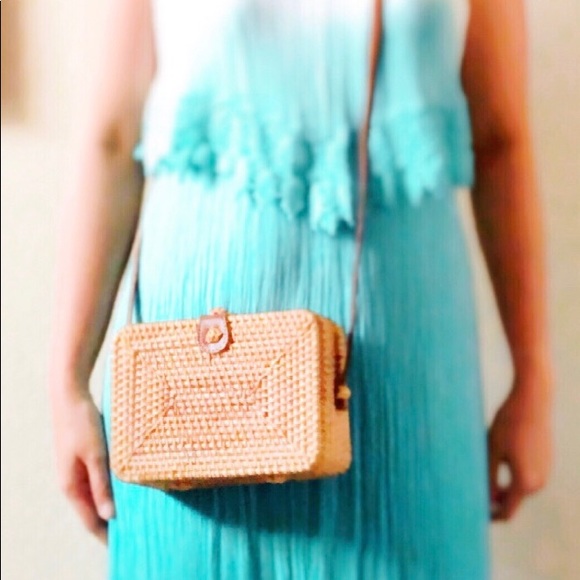 Bali Inspired Rattan Bag - Picture 4 of 6